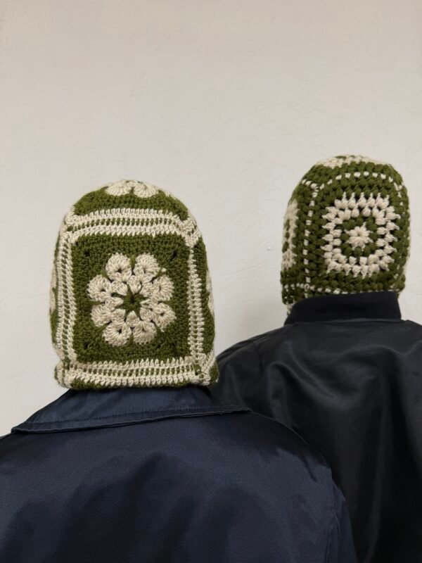 GELĖTA BALAKLAVA 01